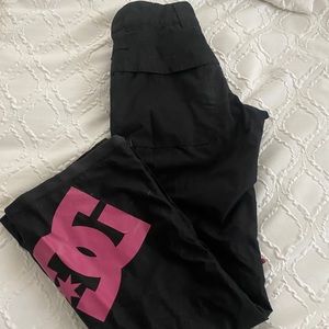 DC women’s snowboarding pants
